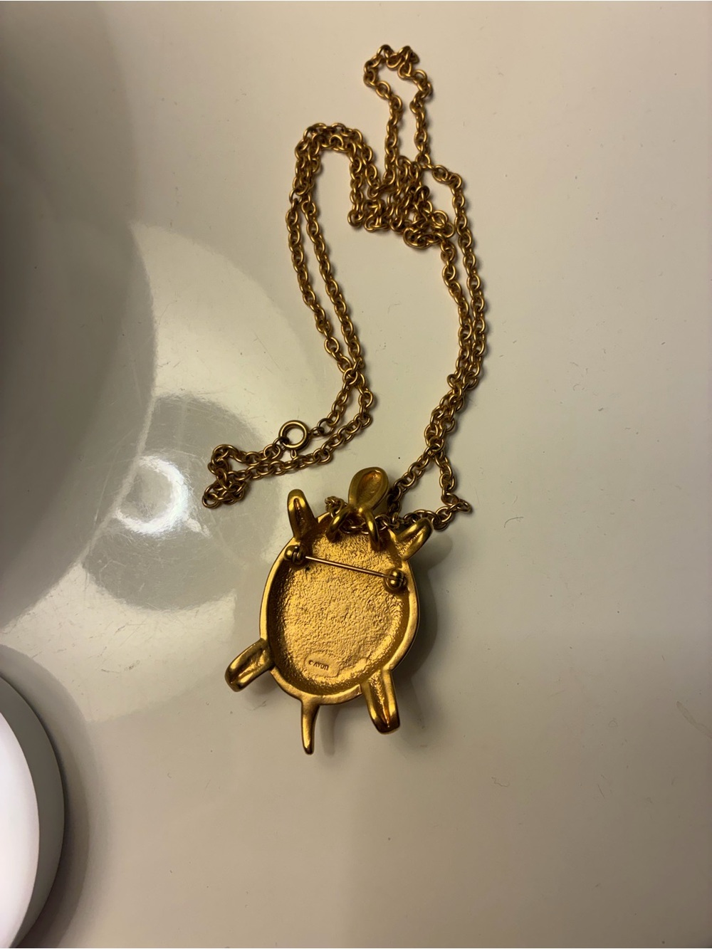 Source Unknown Gold Turtle Pendant Necklace - Shiny Gold Tone
